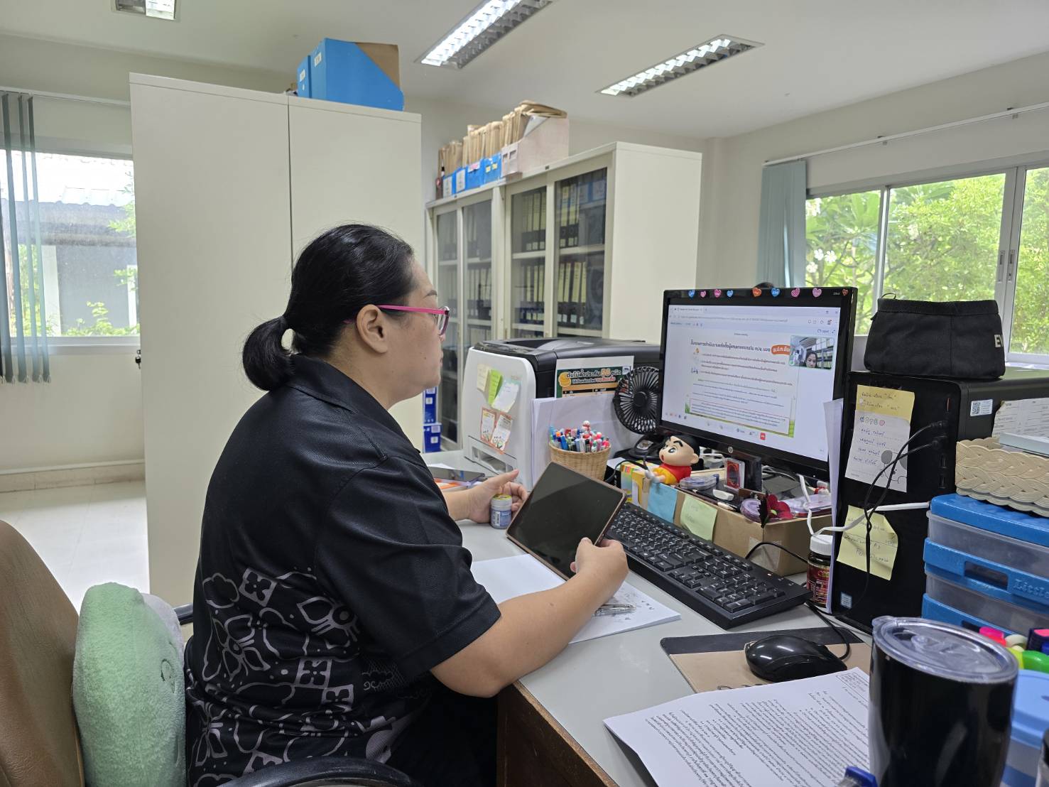 title - ปฏิรูปที่ดินจังหวัดเพชรบุรี มอบหมาย นางสาวขวัญใจ วิรุฬห์ชัยพฤกษ์ นักวิชาการปฏิรูปที่ดินชำนาญการ พร้อมด้วยเจ้าหน้าที่ ส.ป.ก.เพชรบุรี ร่วมกิจกรรม Unit School เรื่องแนวทางการแต่งตั้งผู้แทนเกษตรกรเป็นกรรมการในคณะกรรมการปฏิรูปที่ดินจังหวัด (คปจ.)